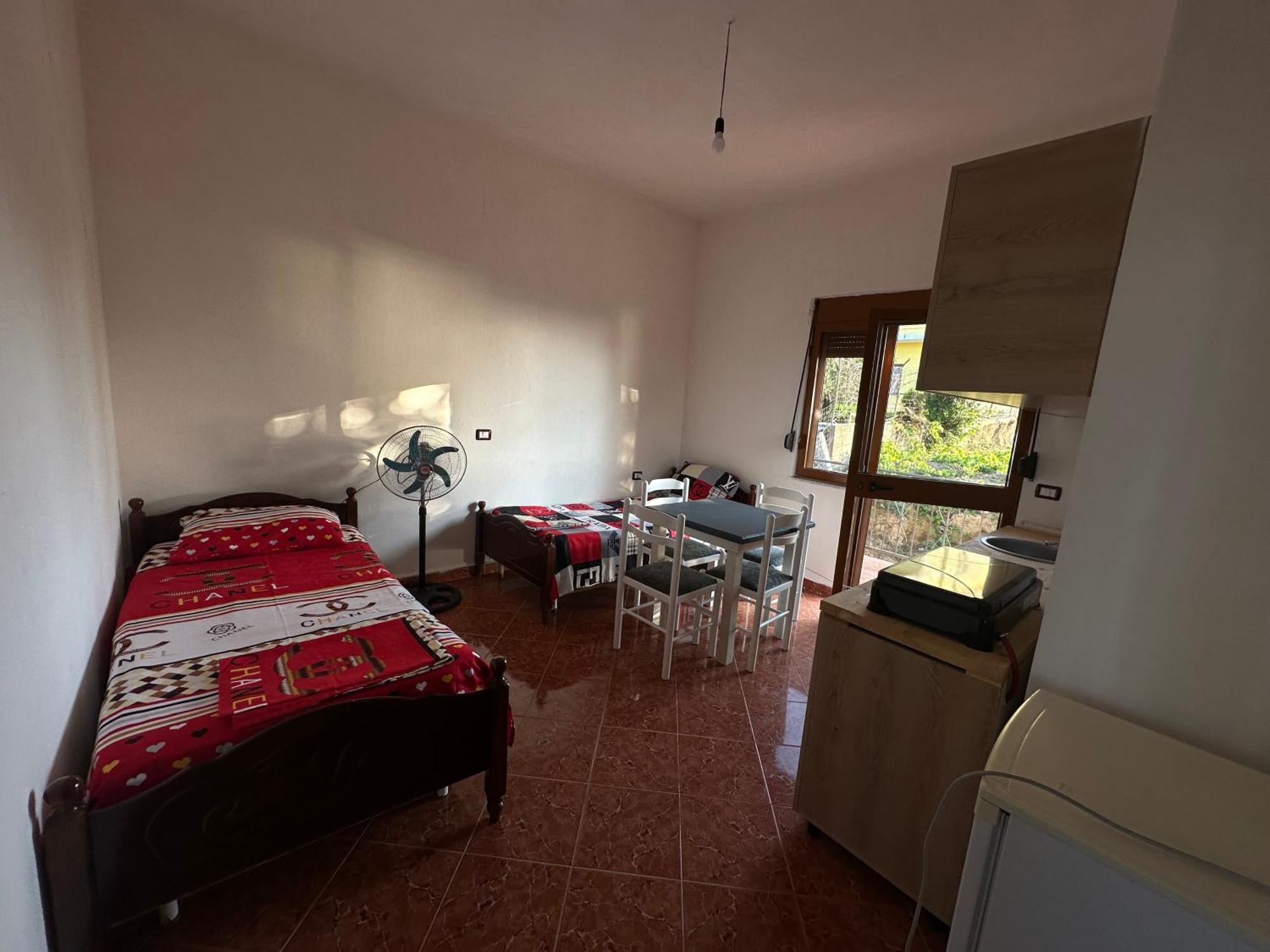 Apartment For Rent Vacation Krasniqi Karpen Exterior foto