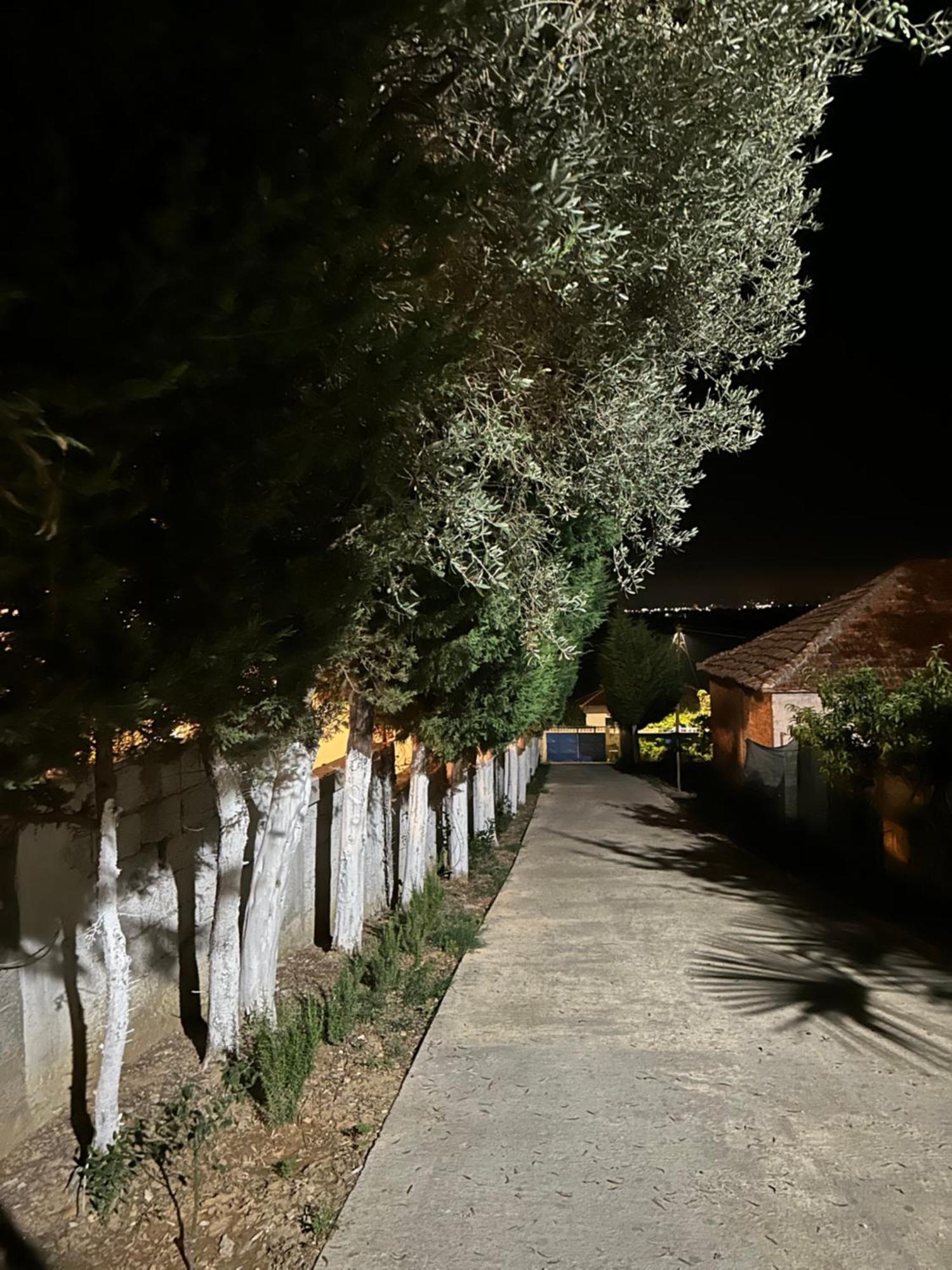 Apartment For Rent Vacation Krasniqi Karpen Exterior foto