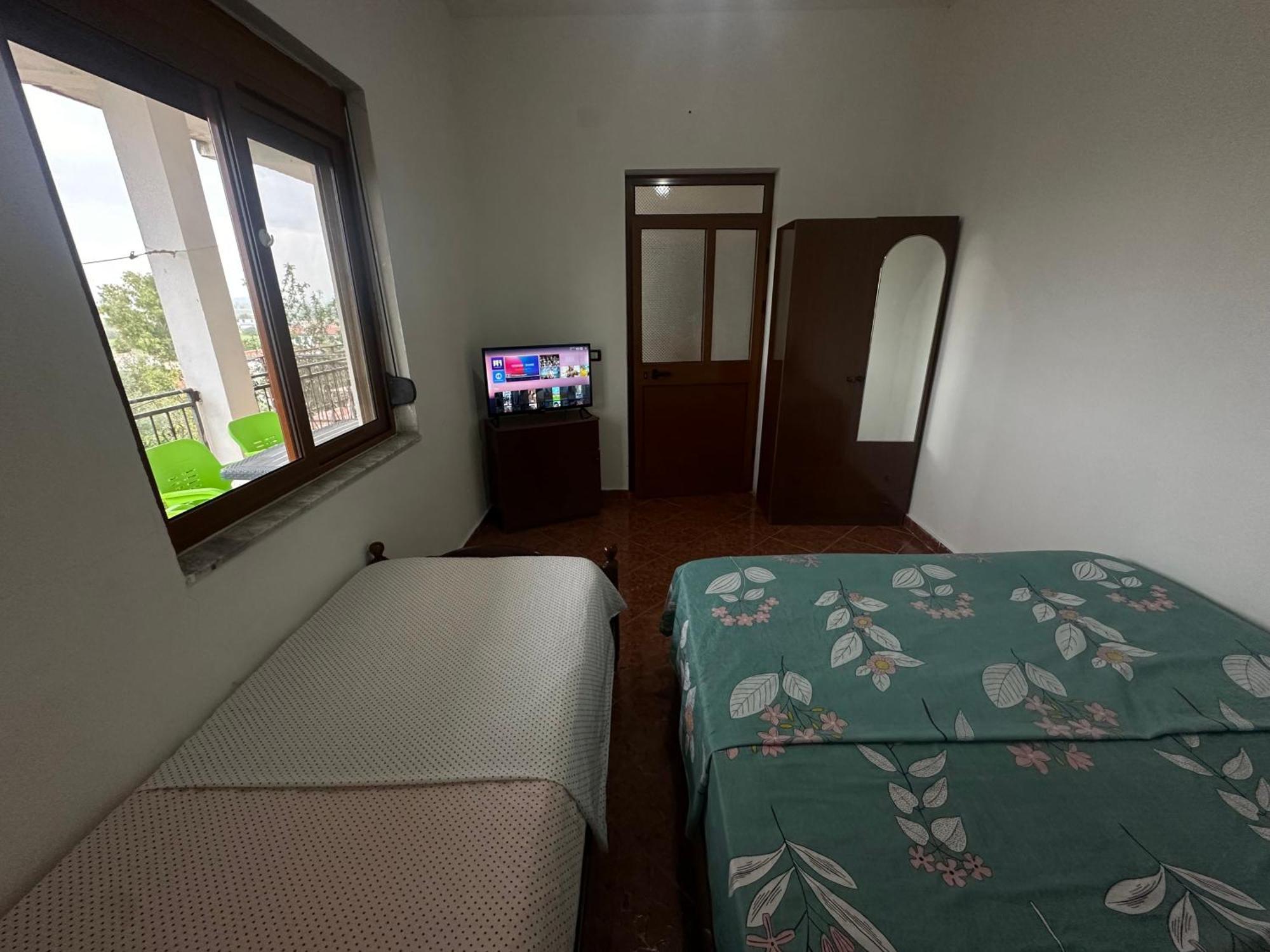 Apartment For Rent Vacation Krasniqi Karpen Exterior foto