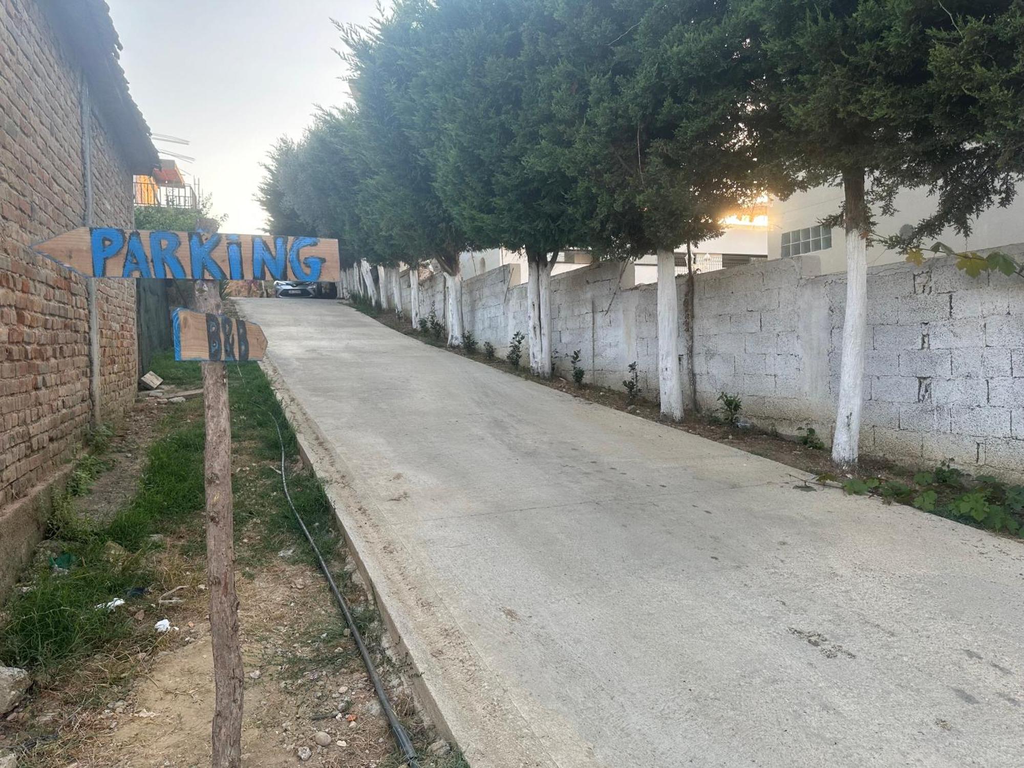 Apartment For Rent Vacation Krasniqi Karpen Exterior foto